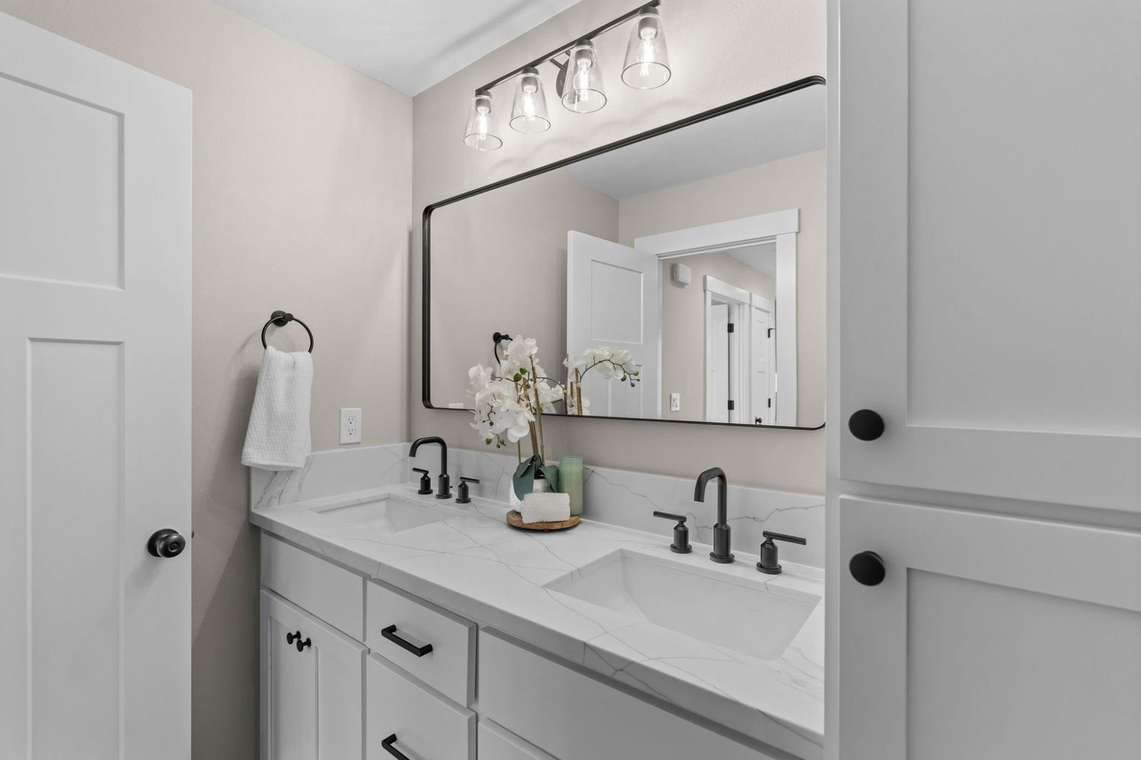 Upstairs Bath